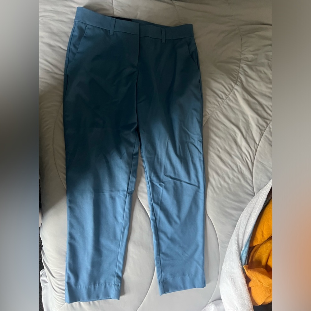 WildFang Crop Dress Pants sz 4